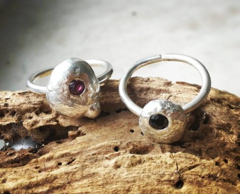 Pebble rings